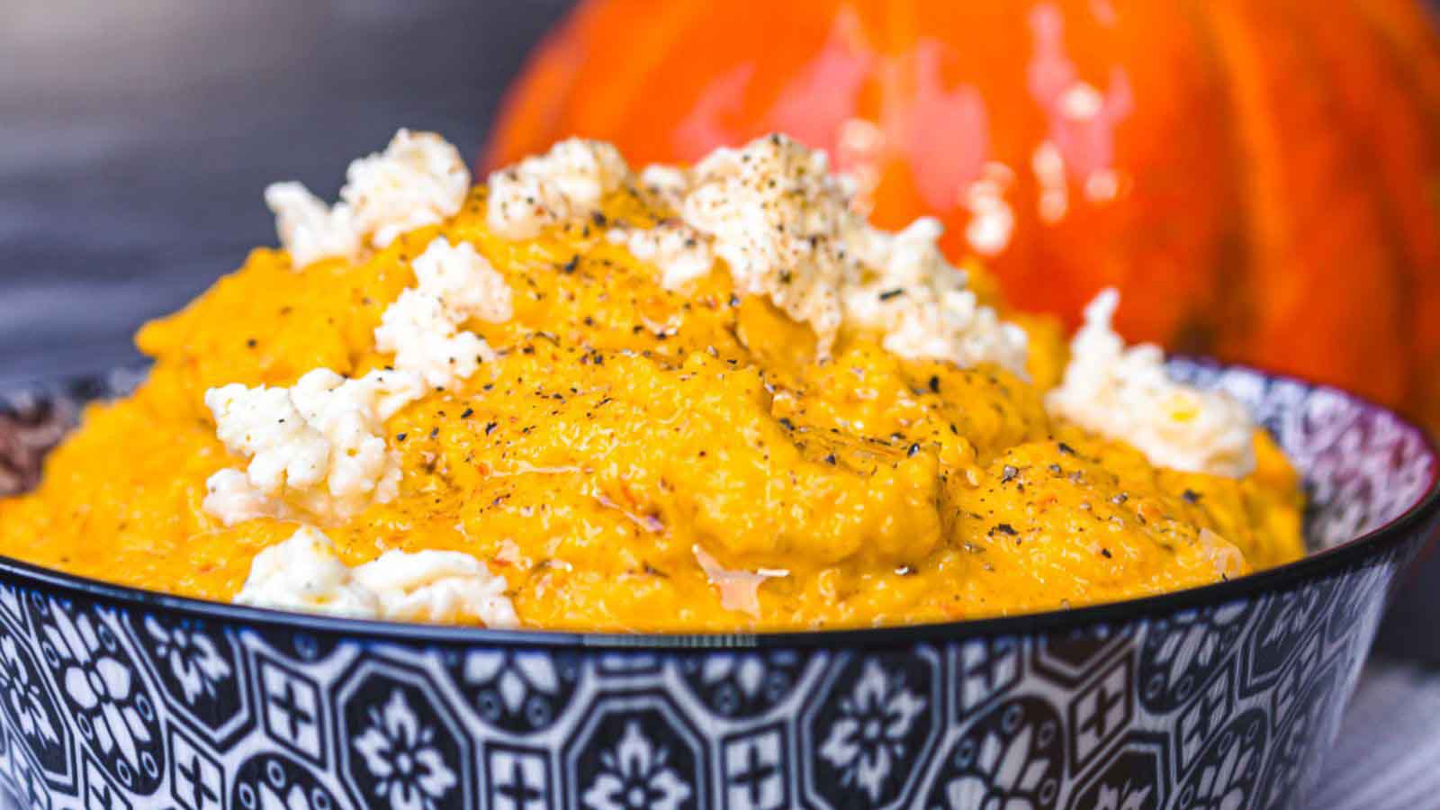 Cauliflower Pumpkin Puree in a bowl.