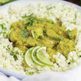 Chicken curry with lime and rice.